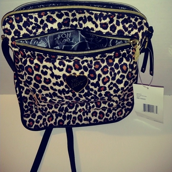 SOLD!!**🆕👜BETSEY JOHNSON Leopard Crossbody Bag💟 - Picture 3 of 8